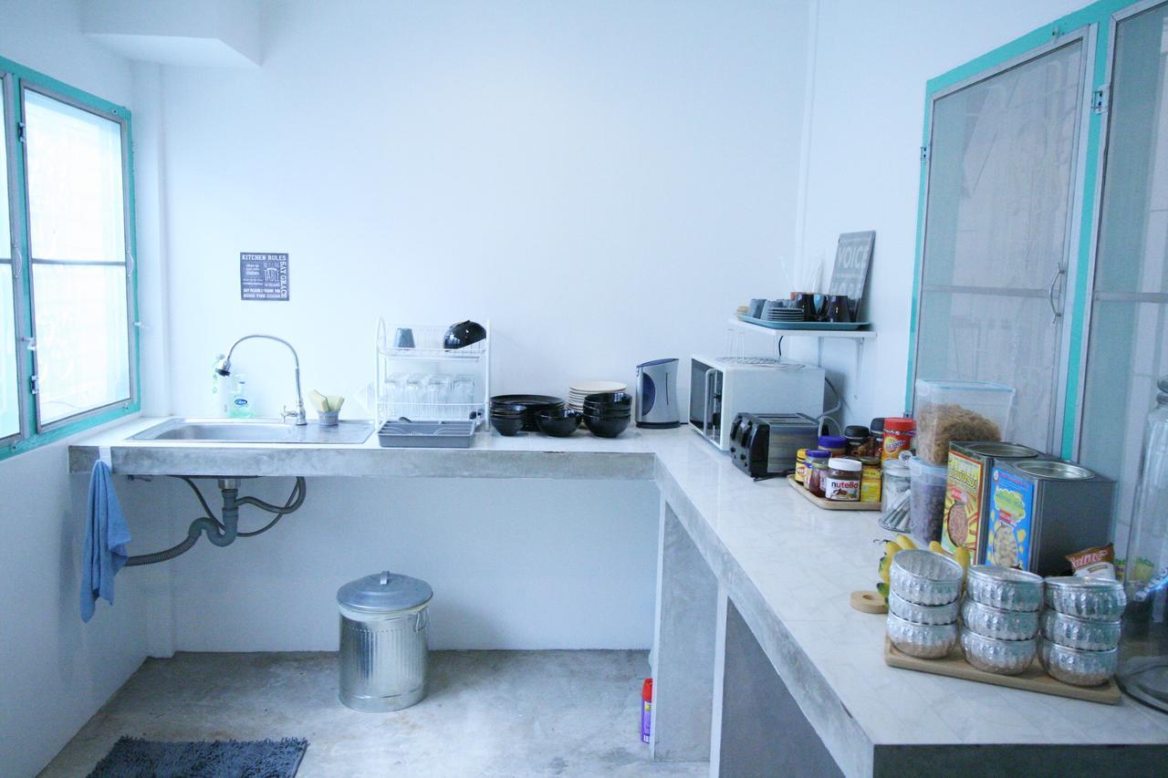 Hello Hostel Pak Chong Екстериор снимка