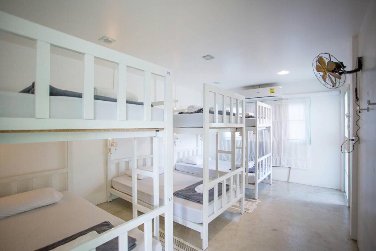 Hello Hostel Pak Chong Екстериор снимка